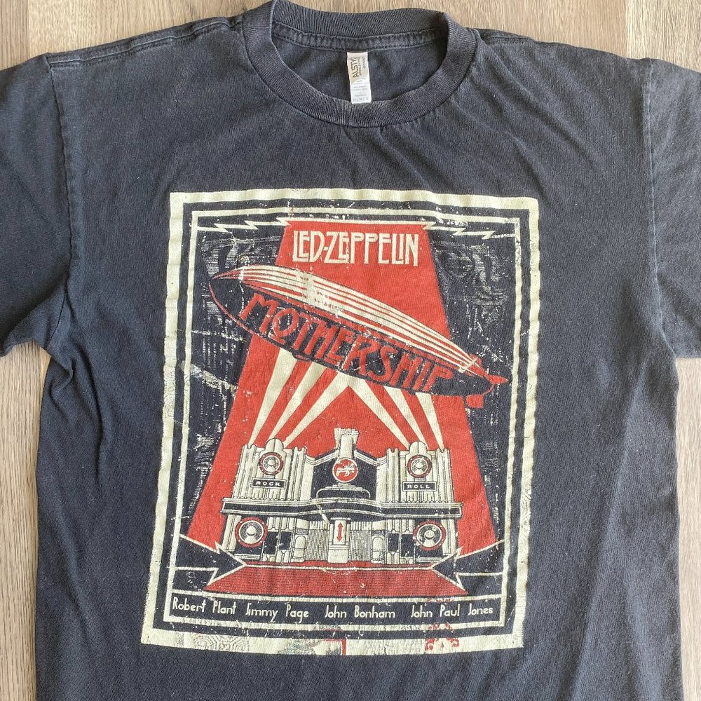 Distressed Led Zeppelin Mothership Album Cover Tee Sz.M